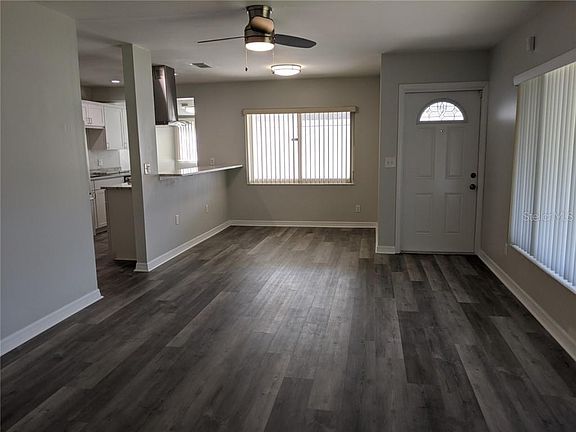 3rd image of 5115 Halifax Dr