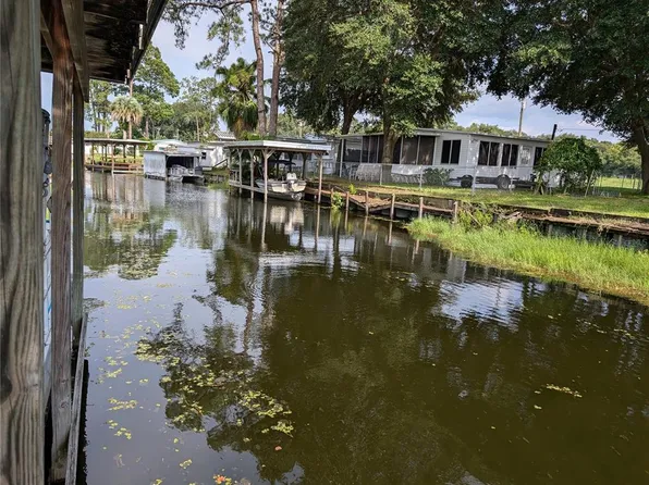 13450 Palm Dr, Astatula, FL 34705