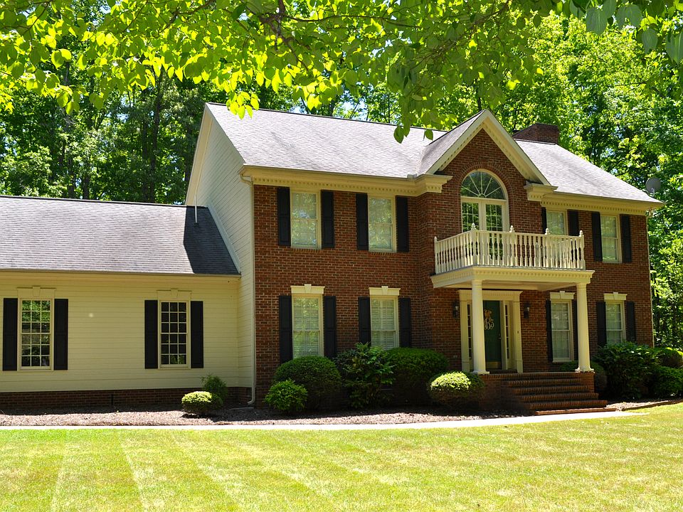 1st image of 211 Harvest Ln