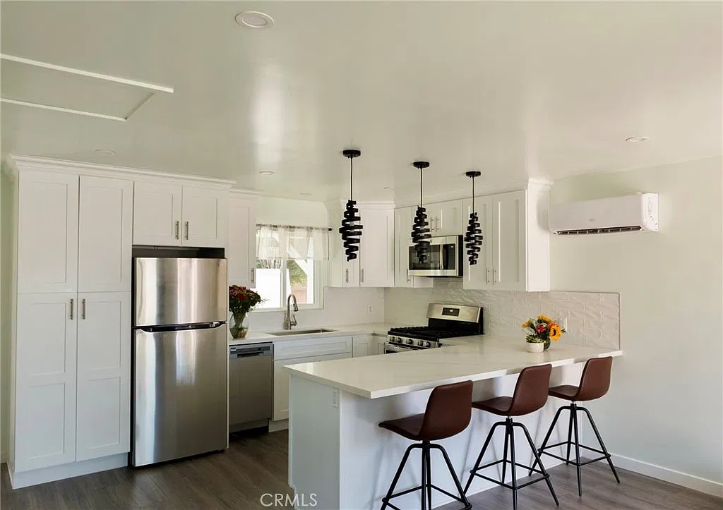 1 bed, 540 sqft, $2,350 — Photo 1