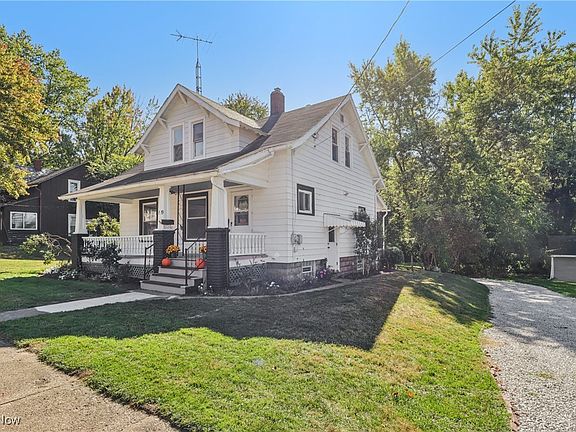 2nd image of 119 Park St