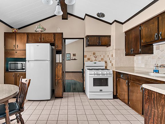 4th image of 12210 S Harding Ave