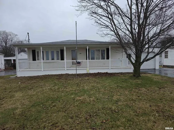 1951 E Walnut St, Canton, IL 61520