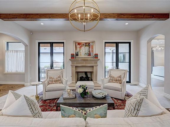 5th image of 15605 Woodleaf Ln