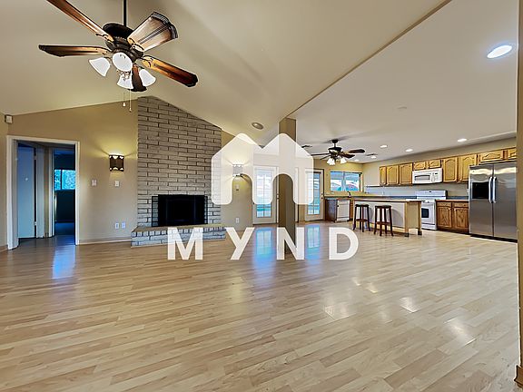 2nd image of 4705 S Los Feliz Dr