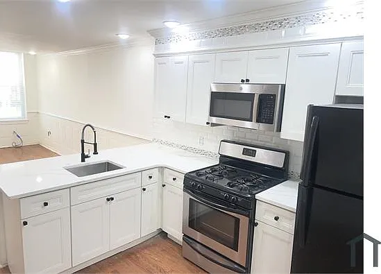 2 bed, $1,695 — Photo 2