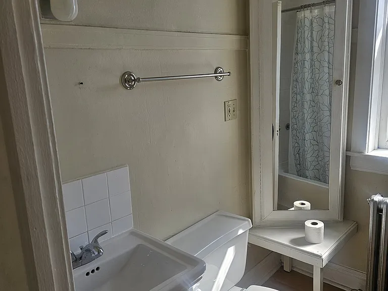 5237 S University Ave — Photo 10