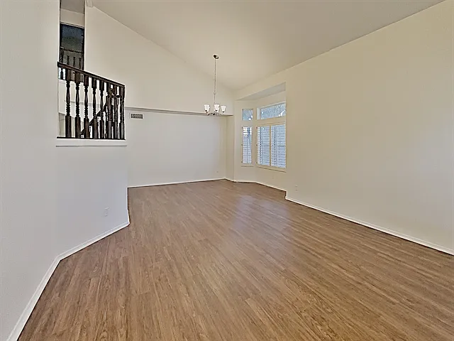 21182 N 62nd Ave — Photo 6
