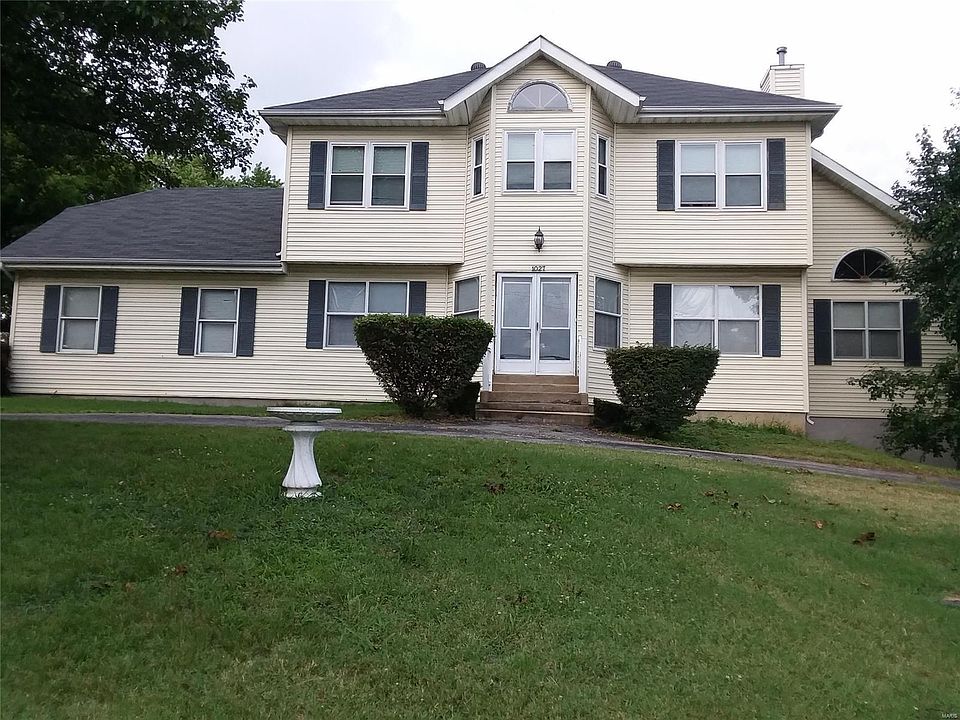1st image of 1027 Forest Home Dr