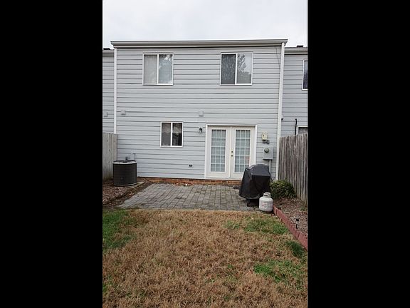 3rd image of 9456 Tracey Lynne Cir