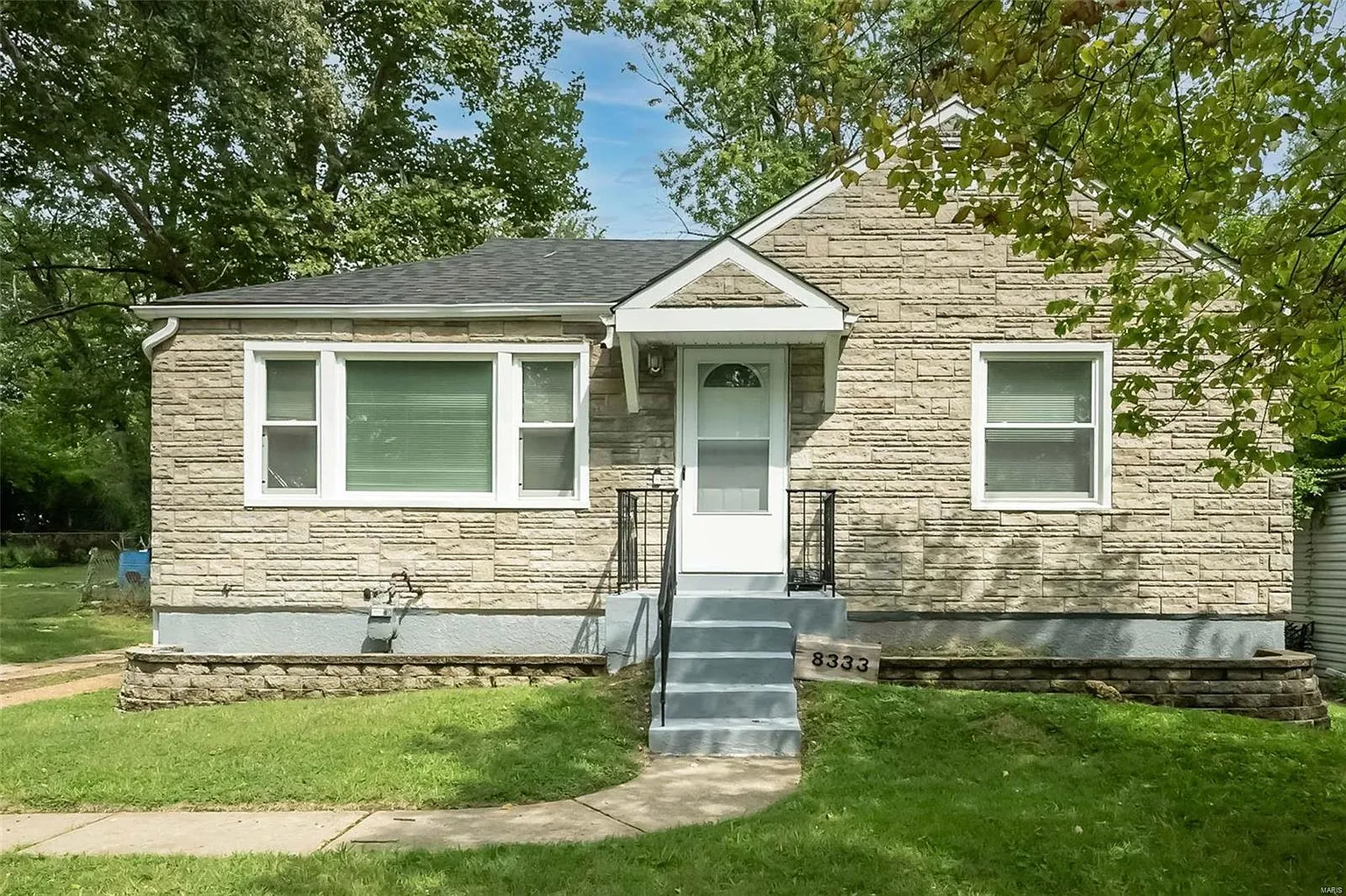 8333 Fairbanks Dr photo 1