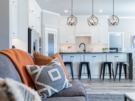 Homes by Taber Hazel Bonus Room with 5 Bedroom Floor Plan - Stonebriar Model Home