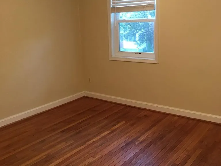 239 Evans Ln — Photo 5