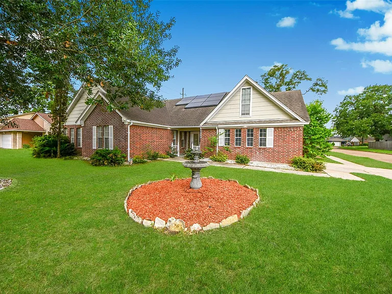 15719 Baytree Dr — Photo 19