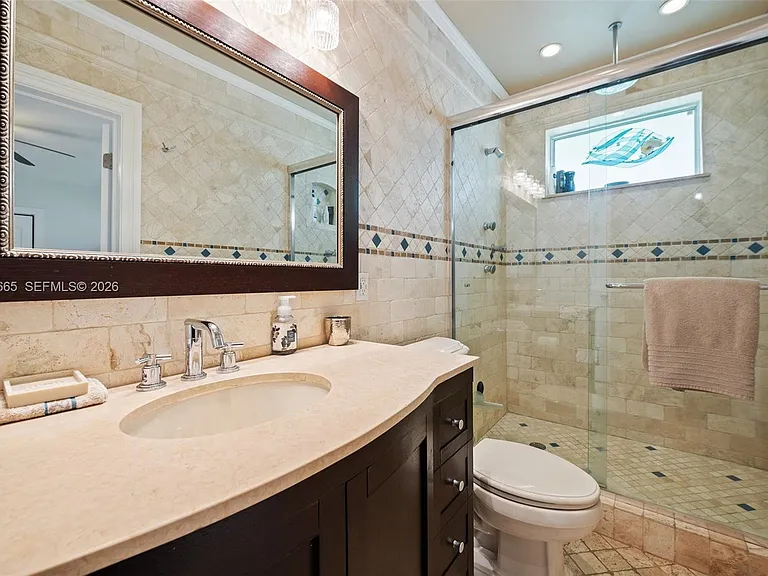 SW 74th Ct — Photo 16
