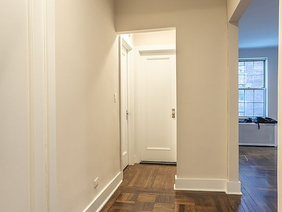 5th image of 698 W End Ave APT 9C