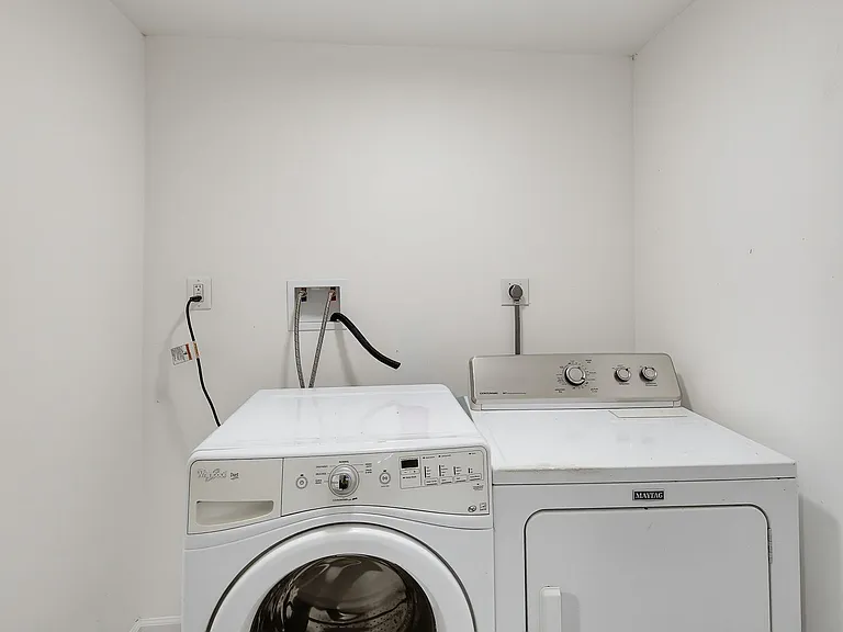 6505 Autumn Wind Cir — Photo 17