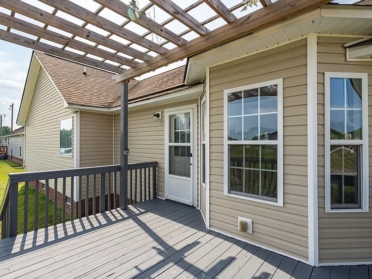 46 Bayberry Ln — Photo 29