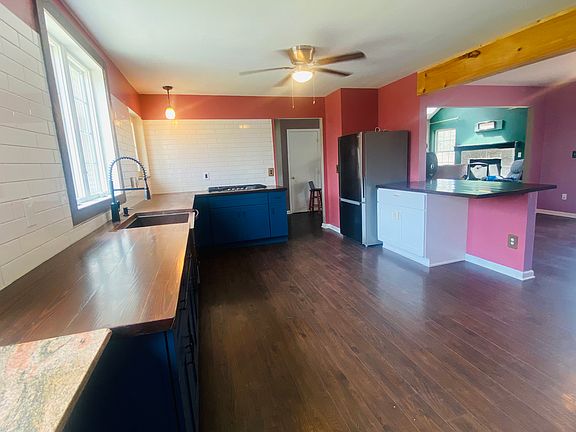 4th image of 398 Gold Finch Rd