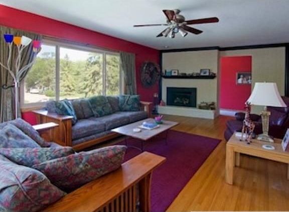 3rd image of 3240 Orchard Ave N