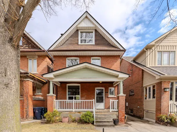 699 Windermere Ave, Toronto, ON M6S 3M2