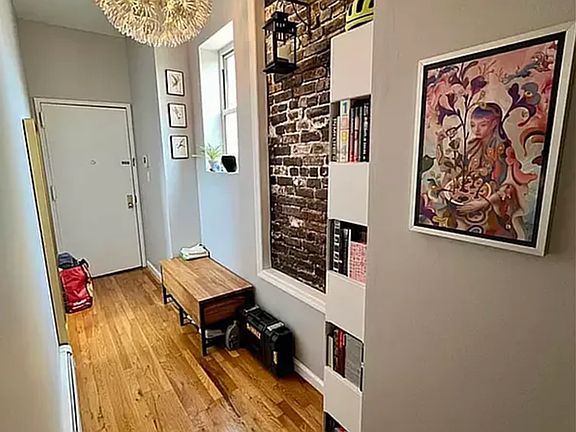 5th image of 158 Rogers Ave APT 3d