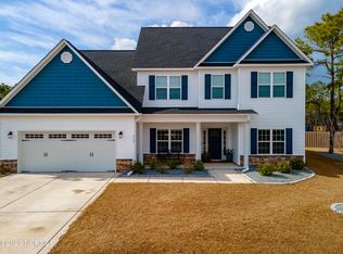 917 Needlerush Rd, Sneads Ferry, NC 28460