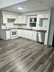 107 Waverly Street, #1