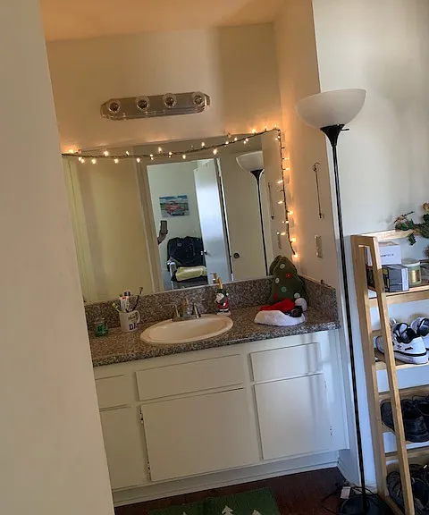 153 N Oak Knoll Ave #203 — Photo 3