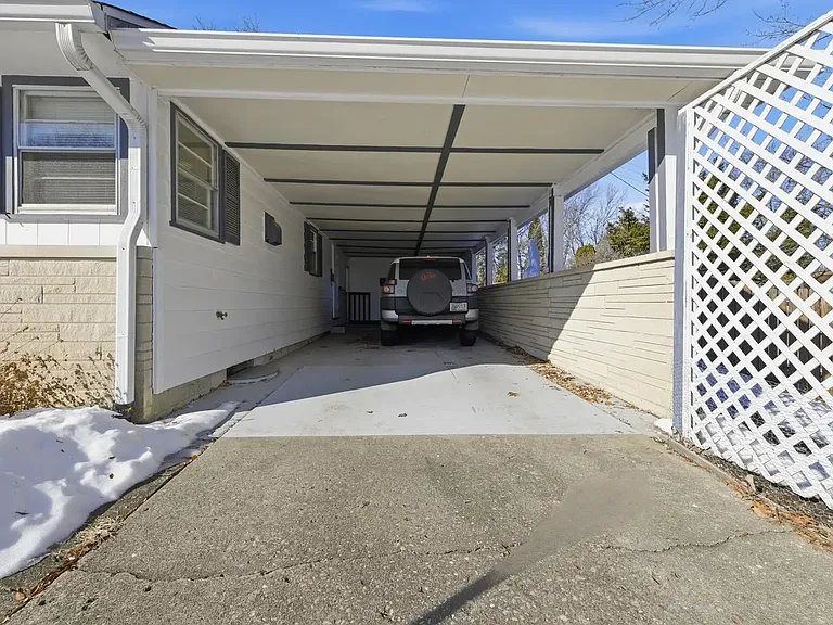 120 S Hillsdale Dr — Photo 37