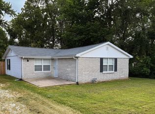 204 E College St, Walnut Grove, MO 65770
