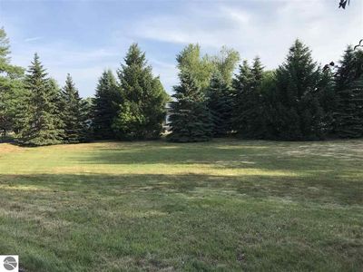 127 Lake St, Elk Rapids, MI, 49629