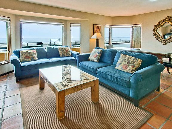 4th image of 411 Beach Dr