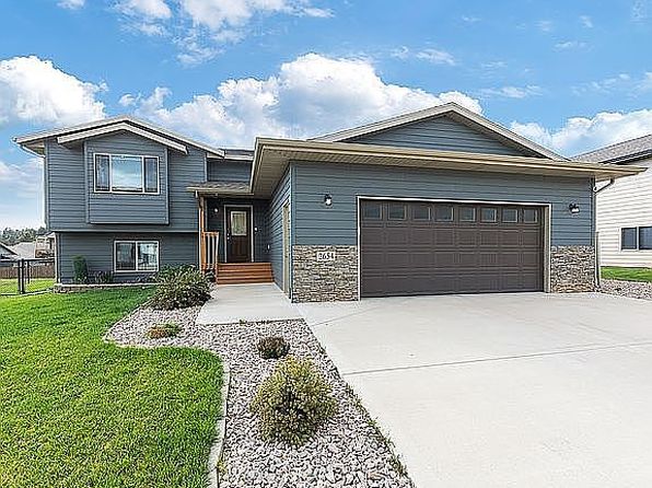 2654 Meadows Dr