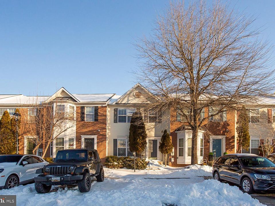 1st image of 7024 Commander Howe Ter