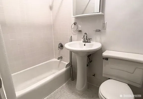 Rented by Sovereign Associates | media 13