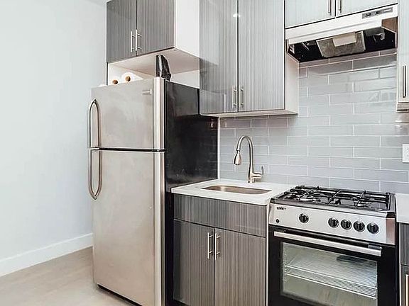 2nd image of 162 Sumpter St APT 3L