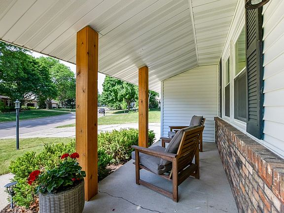 5th image of 5802 Roanoke Dr