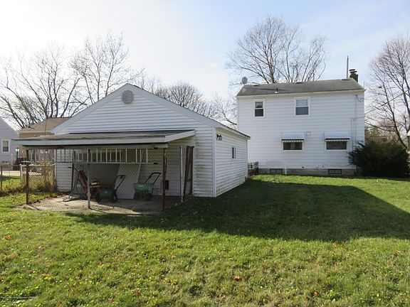 4th image of 1022 N Hayford Ave