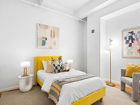 5th image of 365 Bridge St APT 11G