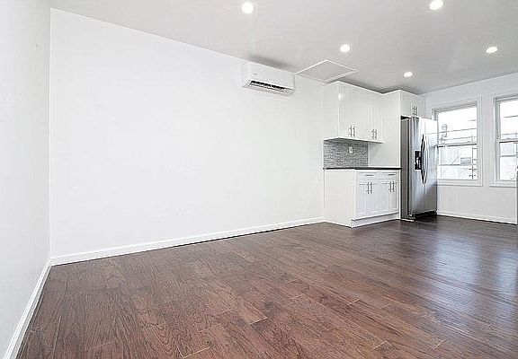2nd image of 20-59 32nd St #3T