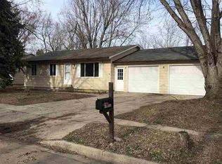 916 S Nicholas Ave, Brandon, SD 57005