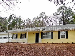 295 E Country Woods Dr, Covington, GA