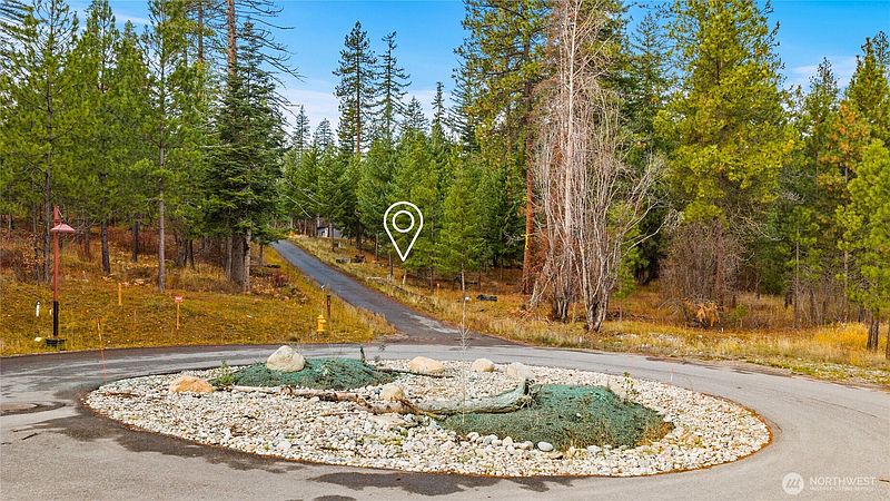 3rd image of 24 Old Grove Trail
