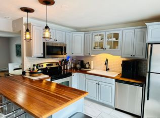 482 Radmere Rd #B, Cheshire, CT 06410