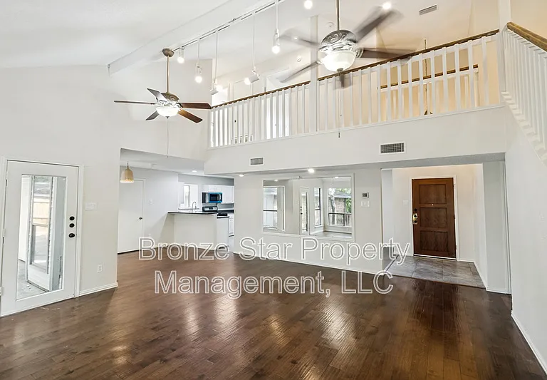 4710 Fallon Pl — Photo 3