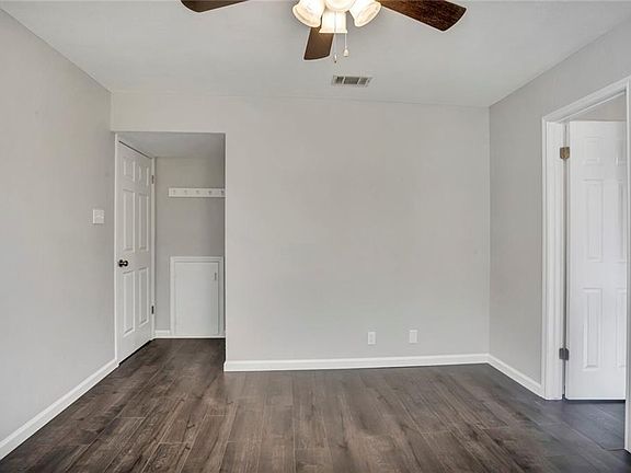 3rd image of 1517 Mason Creek Blvd