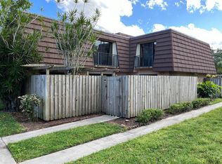 103 1st Ln, Palm Beach Gardens, FL 33418