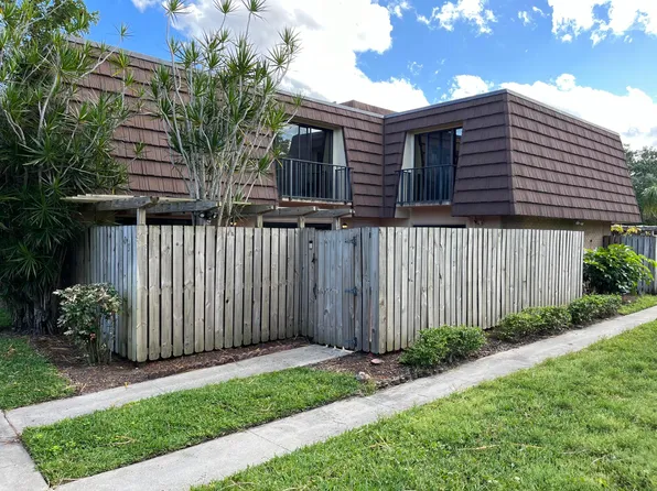 103 1st Lane, Palm Beach Gardens, FL 33418