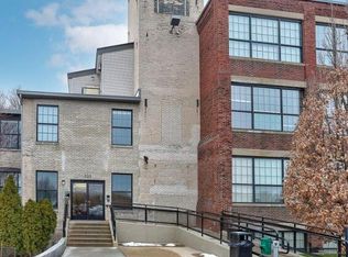 533 Columbia Ave APT 318, Holland, MI 49423